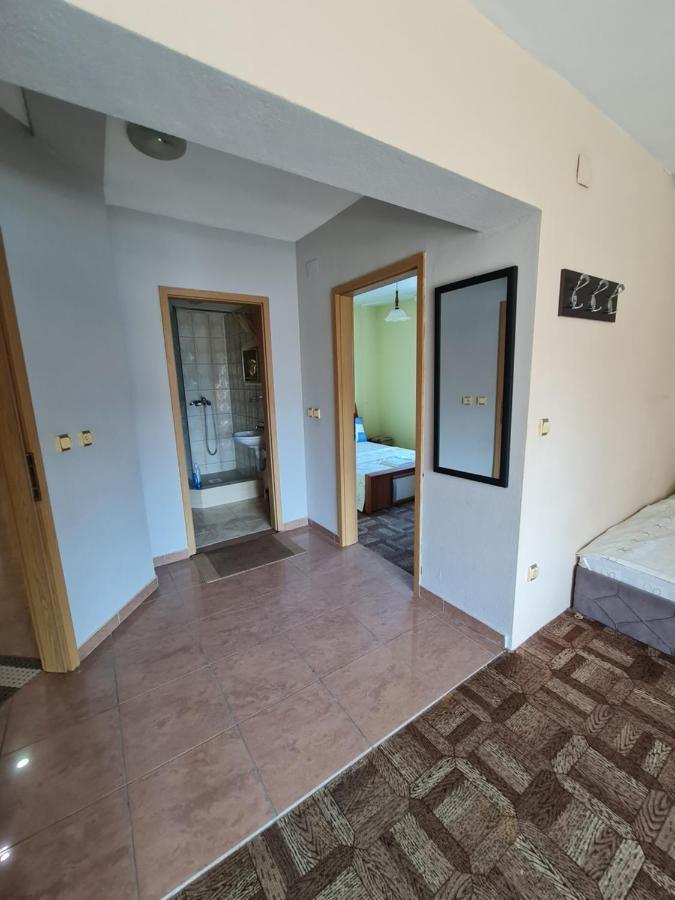 Holiday Ferizaj Exterior photo